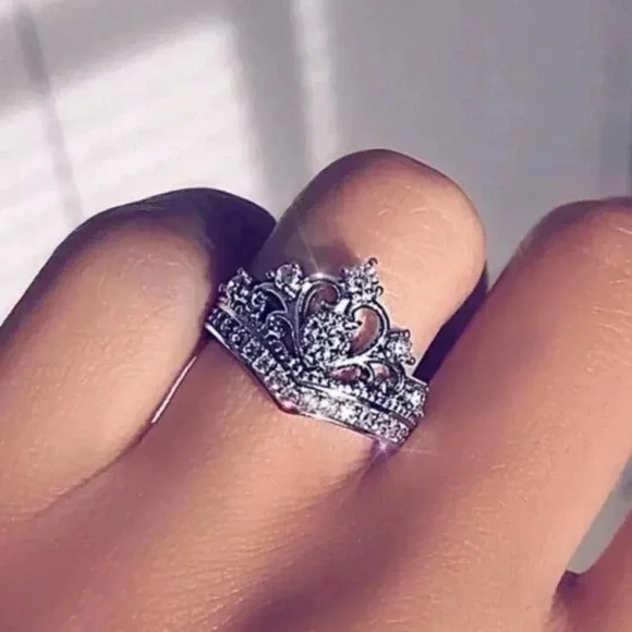 925 Sterling Silver Queen Princess Crown Ring - Picture 5 of 5